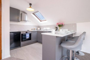 Modern 1-bed apartment in great location!